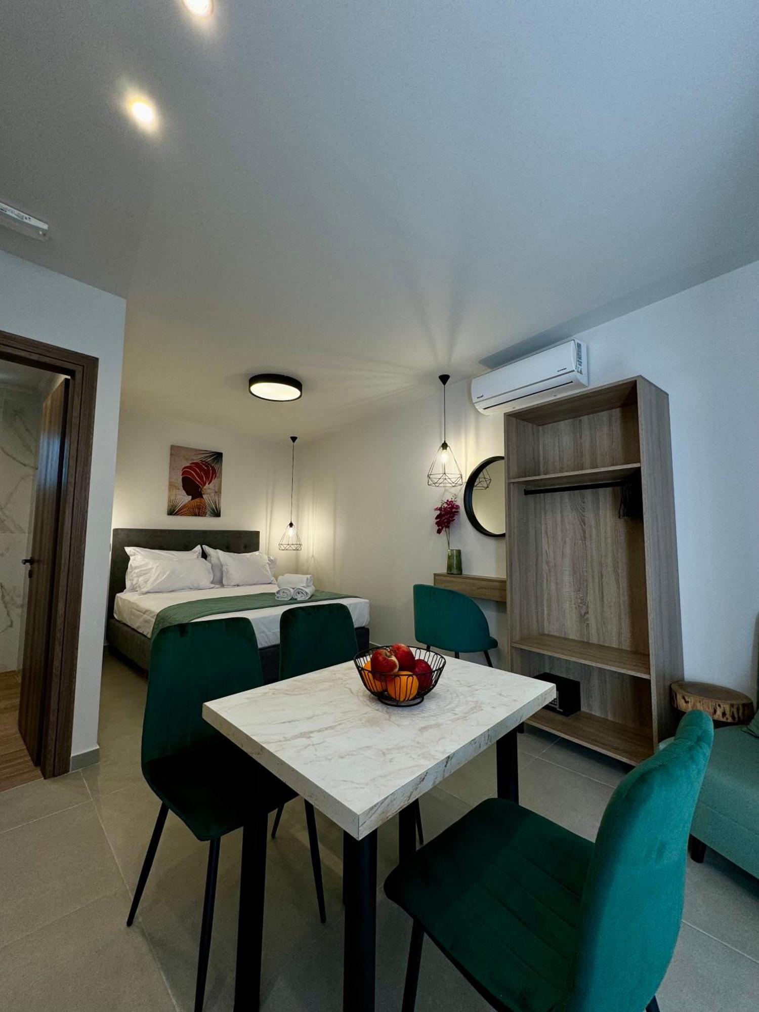 Bay View Apartment Faliraki Exterior foto